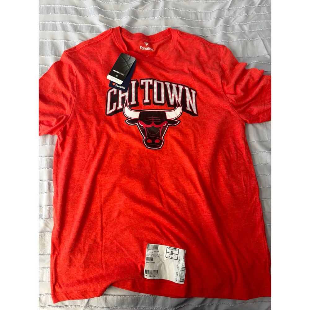 Chicago Bulls‎ Chi-Town Fanatics Men’s T-Shirt Size Large NWT